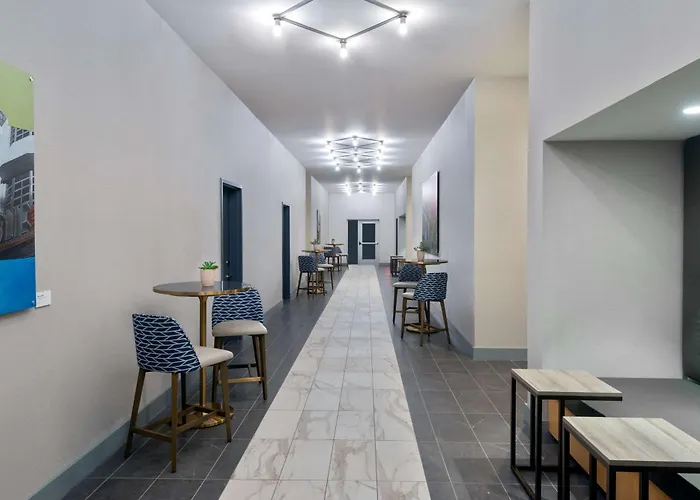 Hyatt House Orlando Airport