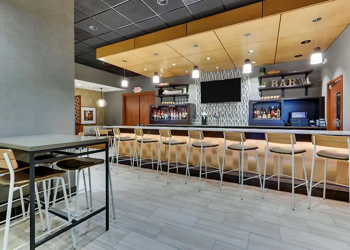 Drury Inn & Suites Orlando Near Universal Orlando Resort